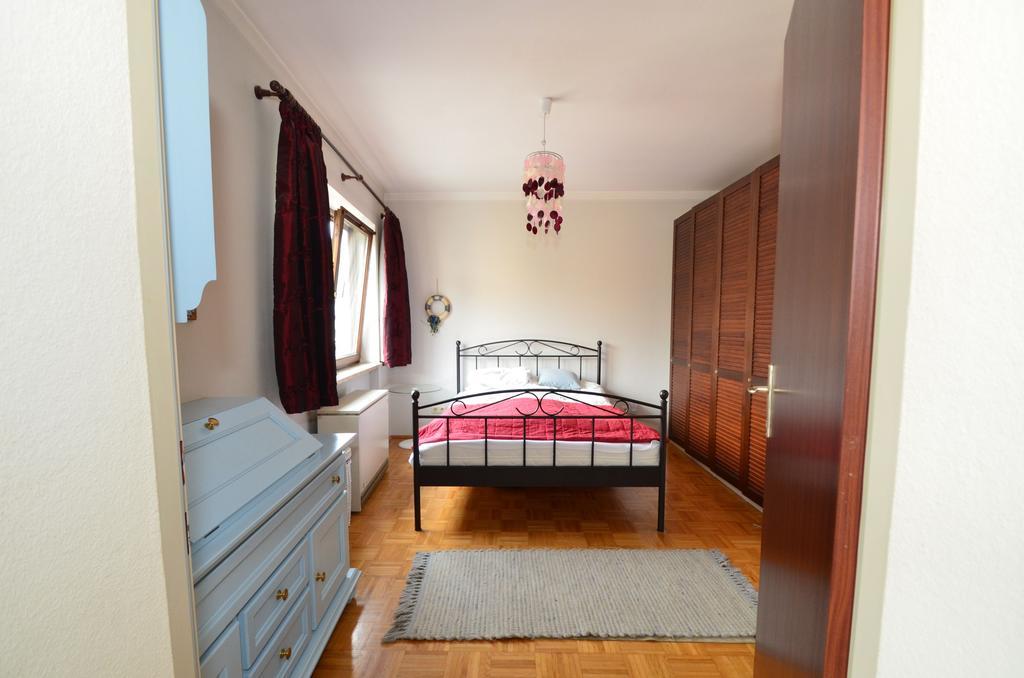 Low Budget Apartment Centrum – Steinbock Lodges Zell am See Zimmer foto